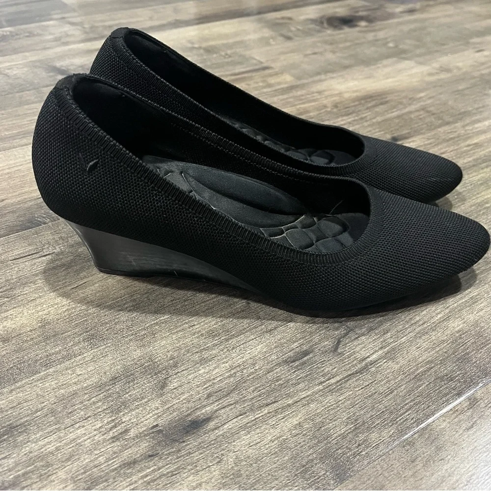 Vivaia Aria Wedge Pro Women's Pointed Toe Wedge Black Shoes EUR 41 US 10/10.5